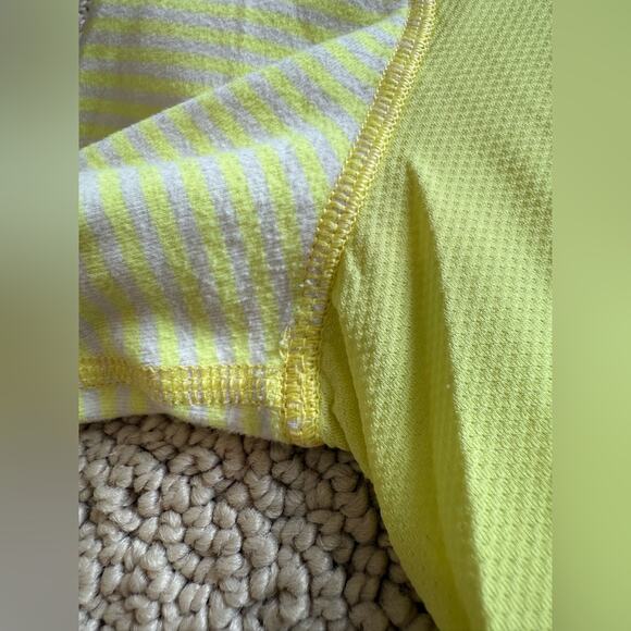 Lululemon Women's Ice Queen Long Sleeve Stripe Top Size 6 Yellow Athletic Comfy - Picture 8 of 8